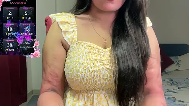 Snapshot of nandini_7 chatting on 12, 10, 2025 nandini 7 online show from 12, 10, 2025