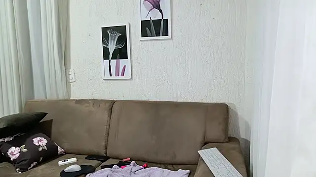 Snapshot of Blue_butterfly chatting on 26, 1, 2025 Blue butterfly online show from 26, 1, 2025