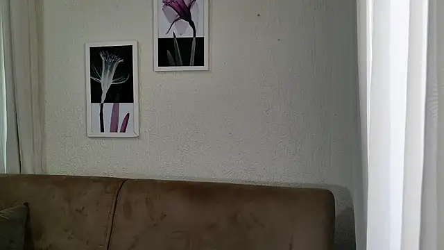 Snapshot of Blue_butterfly chatting on 16, 3, 2025 Blue butterfly online show from 16, 3, 2025