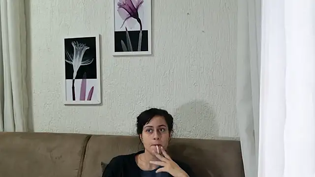 Snapshot of Blue_butterfly chatting on 21, 3, 2025 Blue butterfly online show from 21, 3, 2025