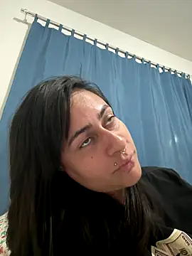 Snapshot of Blue_butterfly chatting on 29, 9, 2025 Blue butterfly online show from 29, 9, 2025