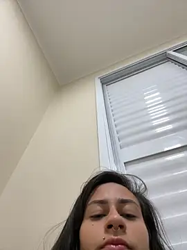 Snapshot of Blue_butterfly chatting on 4, 12, 2025 Blue butterfly online show from 4, 12, 2025