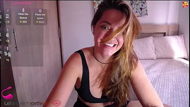 Snapshot of ParisW chatting on 20, 12, 2025 ParisW online show from 20, 12, 2025