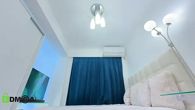 ScarlettAndTom online show from 3, 10, 2025