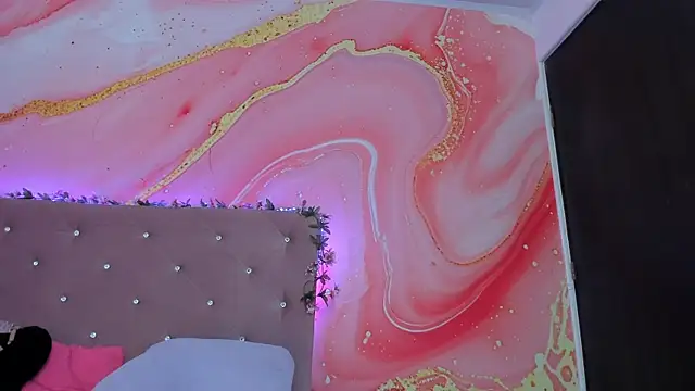 Daisy  rose online show from 15, 2, 2025