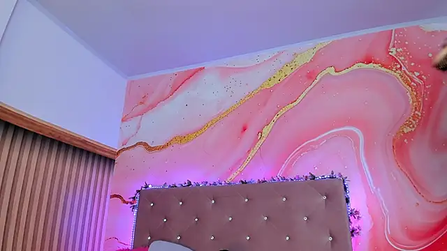 Daisy  rose online show from 18, 2, 2025