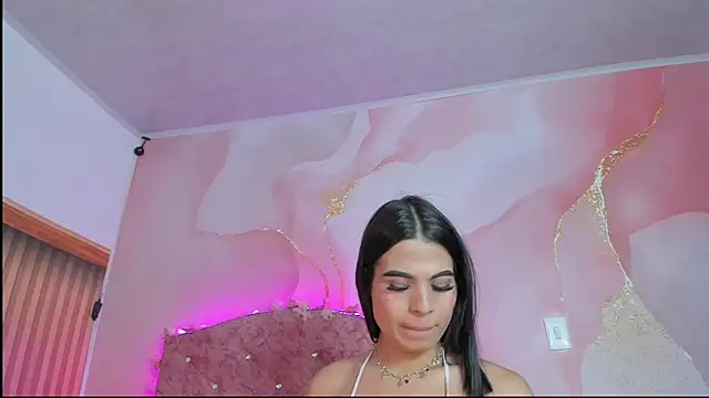 Daisy  rose online show from 15, 9, 2025