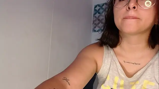 Snapshot of Aria_smith01 chatting on 3, 10, 2025 Aria smith01 online show from 3, 10, 2025