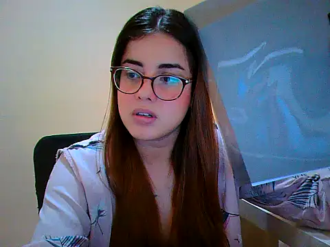 Snapshot of maliamiller chatting on 26, 10, 2025 maliamiller online show from 26, 10, 2025