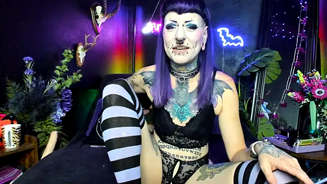 Purple Coffin666 online show from 10, 9, 2025