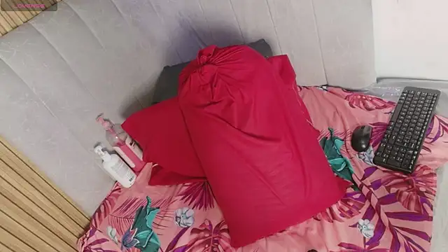 celeste jhons online show from 27, 3, 2026