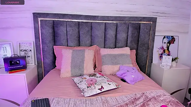 isabela fox online show from 19, 1, 2025