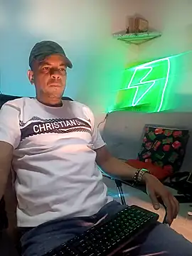 latinmartin73 online show from 20, 1, 2025