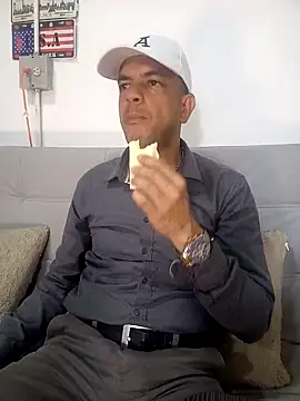 latinmartin73 online show from 4, 2, 2025