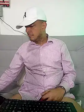 latinmartin73 online show from 20, 2, 2025