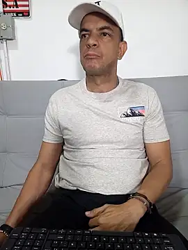 latinmartin73 online show from 22, 2, 2025