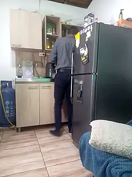 latinmartin73 online show from 4, 3, 2025