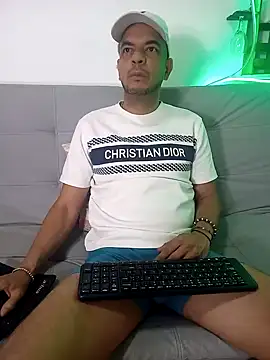 latinmartin73 online show from 16, 3, 2025