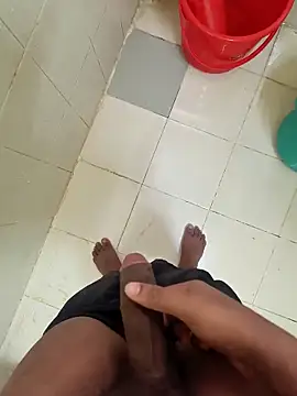 Snapshot of loveme99004 chatting on 12, 10, 2025 loveme99004 online show from 12, 10, 2025