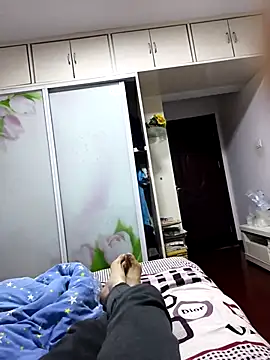 huzi518 online show from 24, 2, 2025