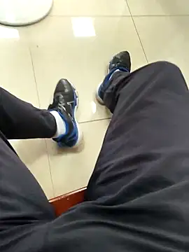 huzi518 online show from 18, 9, 2025