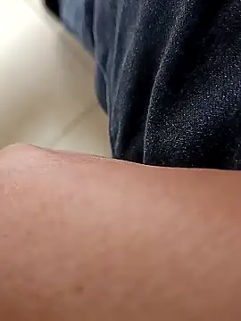 huzi518 online show from 24, 11, 2025