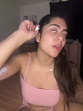 miakhalifaaa  online show from 14, 12, 2024