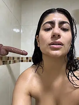 miakhalifaaa  online show from 21, 2, 2026