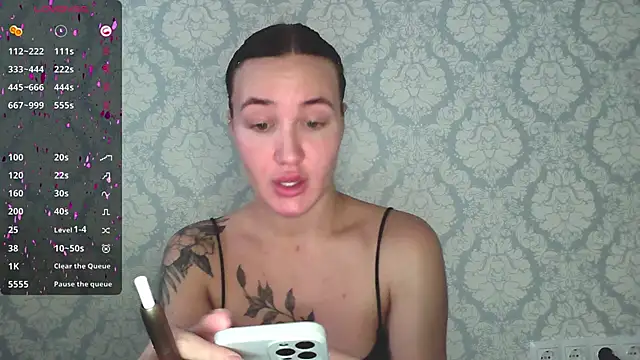 Stasia Queen online show from 30, 1, 2025