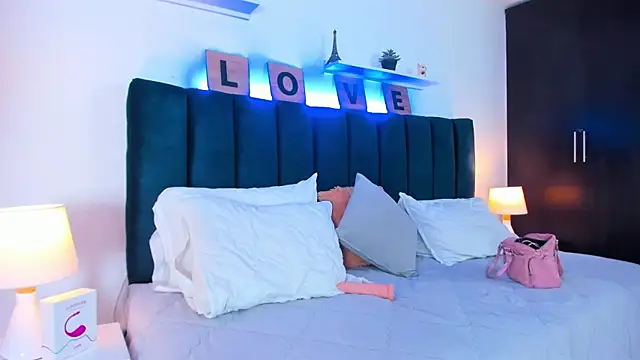 Snapshot of Mia_brunette26 chatting on 21, 1, 2025 Mia brunette26 online show from 21, 1, 2025