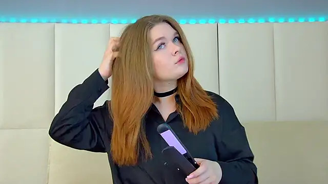 CrystalLyons online show from 2, 3, 2025