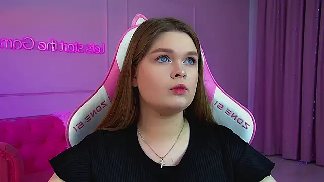 CrystalLyons online show from 26, 5, 2026