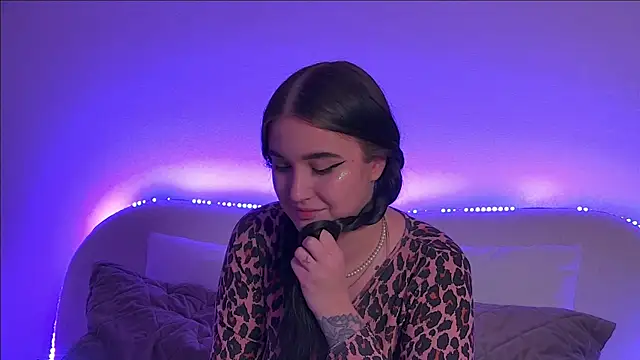 ChristinaMilton online show from 11, 2, 2025