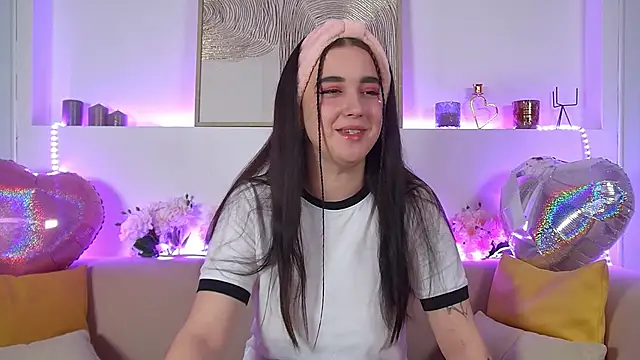 ChristinaMilton online show from 13, 2, 2025