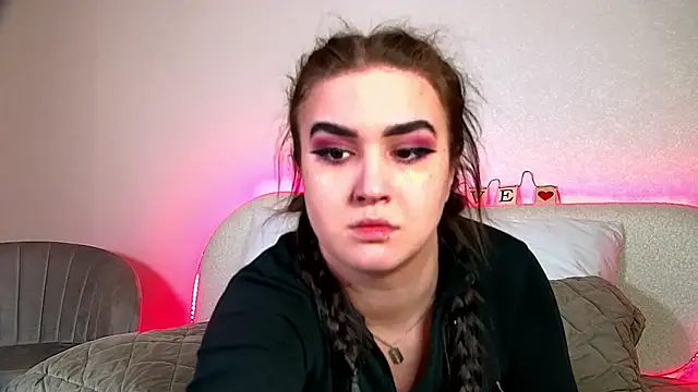 ChristinaMilton online show from 18, 2, 2025