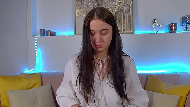 ChristinaMilton online show from 7, 3, 2025