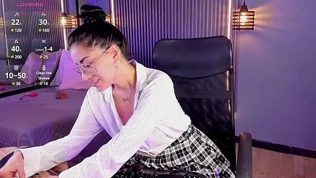 aura-baker online show from 19, 2, 2025