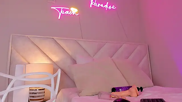 Snapshot of dani_skinny_ chatting on 13, 2, 2025 dani skinny online show from 13, 2, 2025