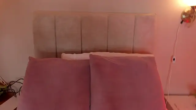 Snapshot of dani_skinny_ chatting on 28, 2, 2025 dani skinny online show from 28, 2, 2025