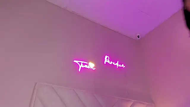 Snapshot of dani_skinny_ chatting on 17, 9, 2025 dani skinny online show from 17, 9, 2025