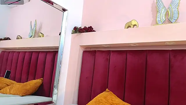 JESSYCORTES online show from 7, 2, 2025