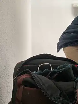 Lucascacaca online show from 1, 1, 2025