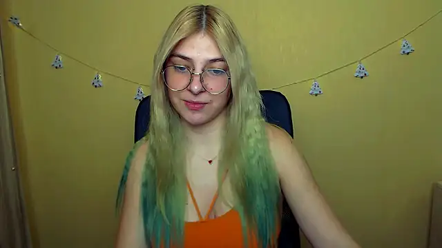 Snapshot of Luna_Lush_ chatting on 14, 12, 2024 Luna Lush online show from 14, 12, 2024