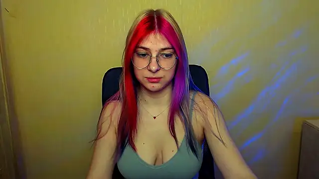 Snapshot of Luna_Lush_ chatting on 15, 2, 2025 Luna Lush online show from 15, 2, 2025