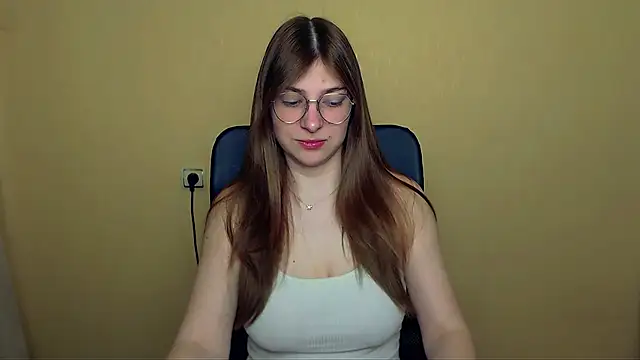 Luna Lush  online show from 14, 4, 2026