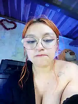 SophiaWeestt99 online show from 4, 3, 2025