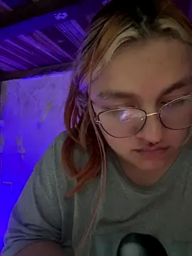 SophiaWeestt99 online show from 12, 9, 2025