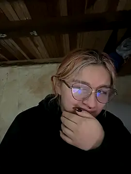 SophiaWeestt99 online show from 20, 10, 2025