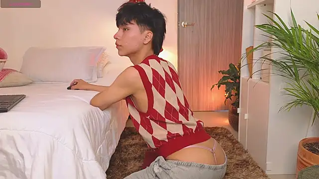 Snapshot of Tommyfoxboy chatting on 21, 11, 2025 Tommyfoxboy online show from 21, 11, 2025