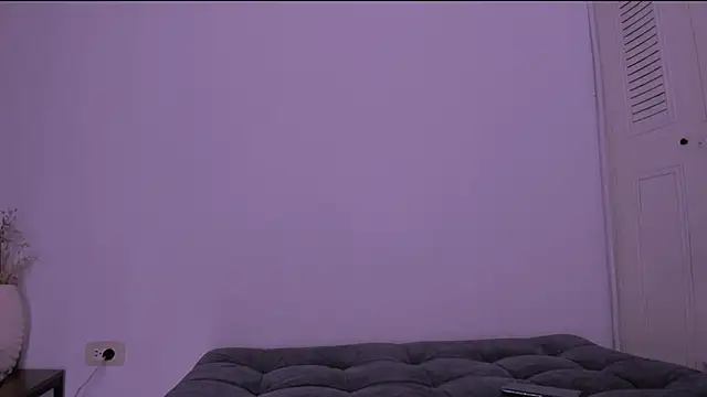 Snapshot of Miiafoxxx chatting on 27, 9, 2025 Miiafoxxx online show from 27, 9, 2025